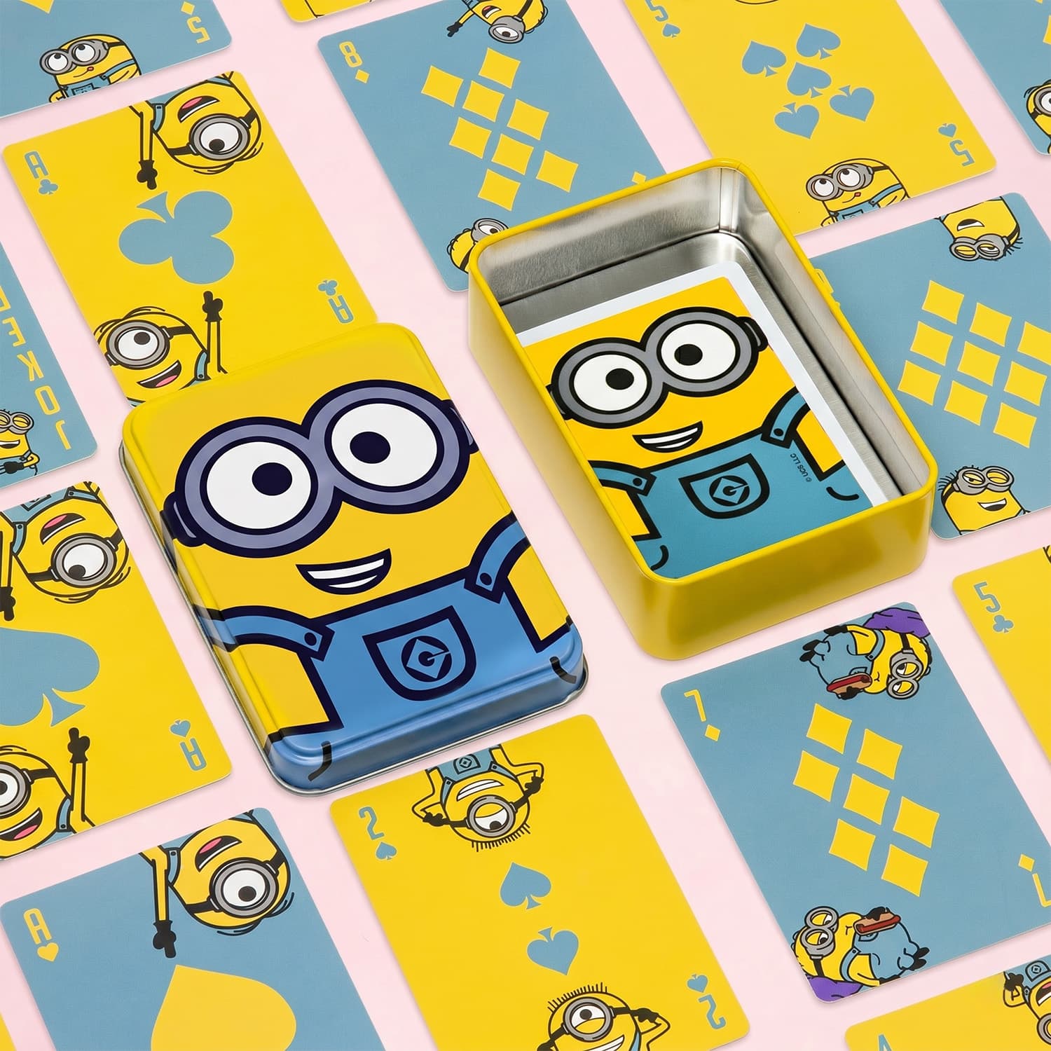 Minions kaartspel in blikje