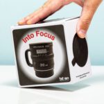 Into Focus cameralens beker
