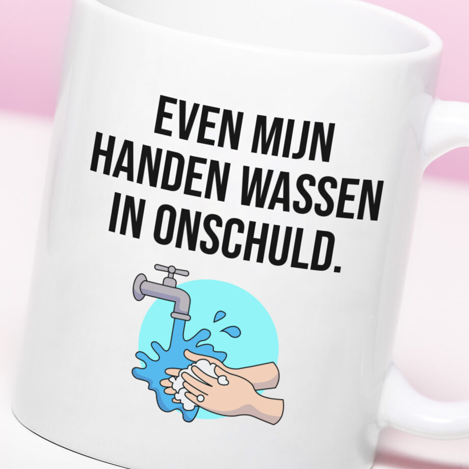 Mok Even mijn handen wassen in onschuld