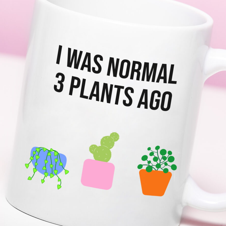 Mok met Tekst ‘’I was normal 3 plants ago’’ | Materiaal: Keramiek | 33 cl | Mok met Tekst | Koffie Mok | Grappige Cadeau |  Vaatwasser bestendig | Humor | Mok met grappige tekst